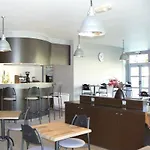 Brit Confort Centre فندق 3*