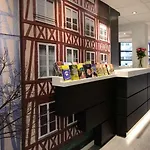فندق Brit Confort Centre