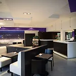 فندق Brit Confort Centre 3*