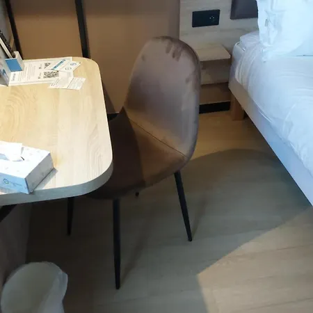 Hotel Brit Confort Centre 2*