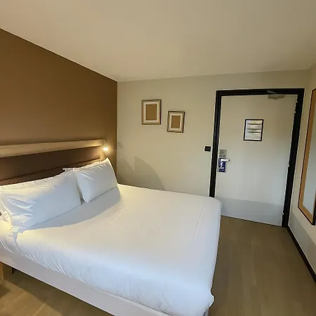 Brit Confort Centre Hotell