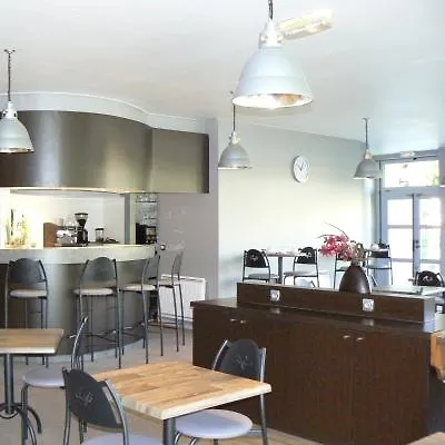 Brit Confort Centre Hotel 3*