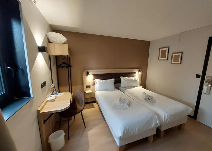 Brit Confort Centre 3*