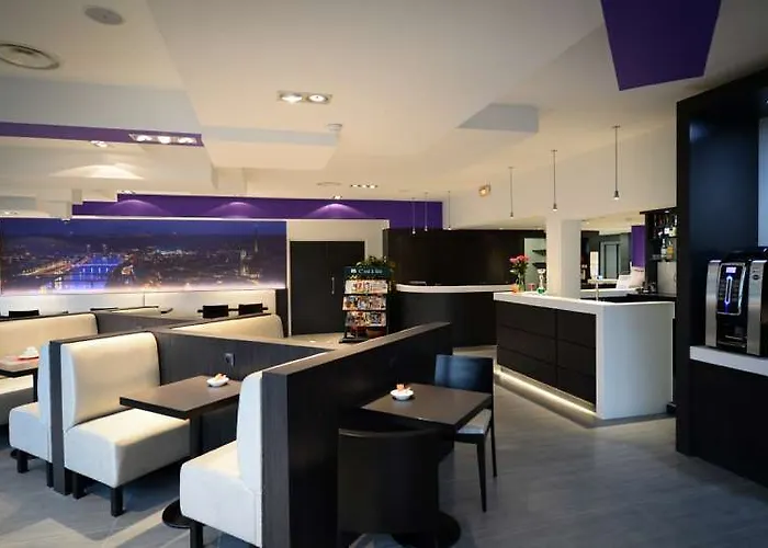 Hotel Brit Confort Centre 3*